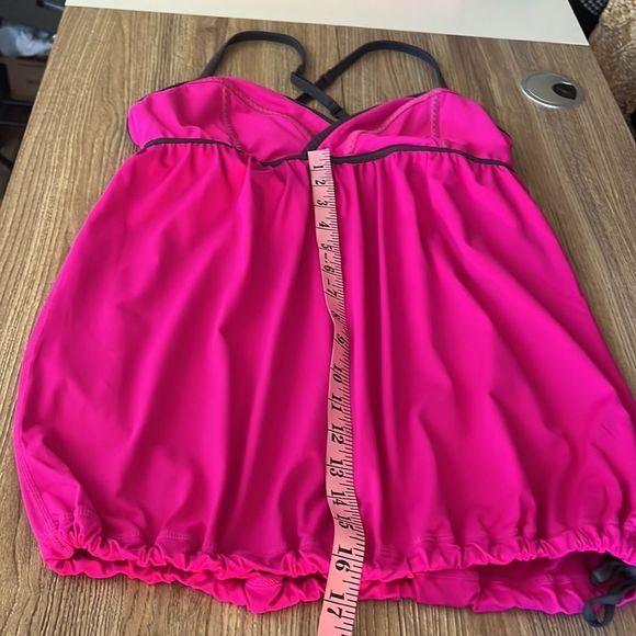 Lululemon Rehearsal Athletic Tank Top swimsuit top Paris Pink size 4 - Picture 10 of 12